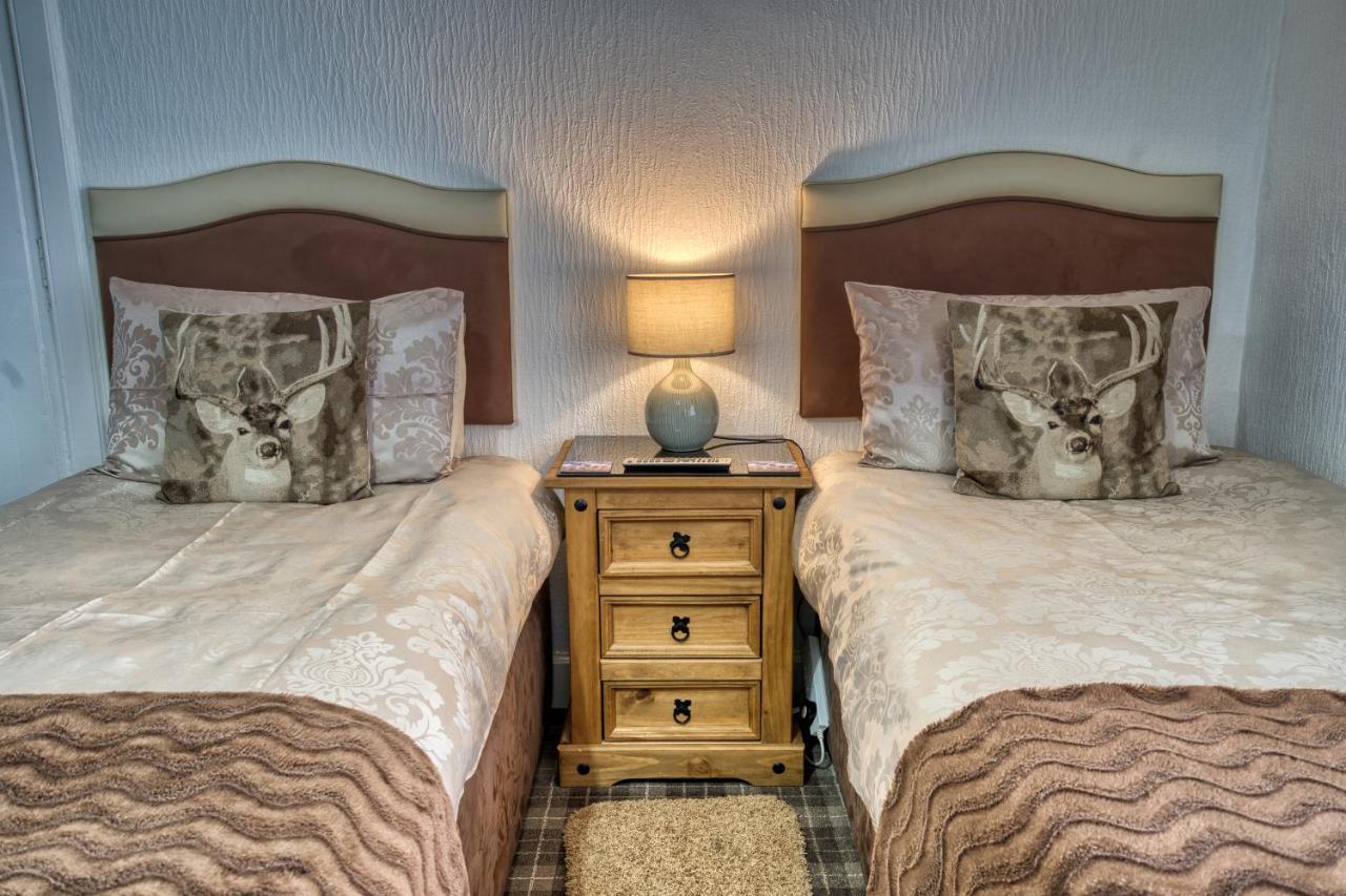 Pitfaranne Guest House Inverness Buitenkant foto