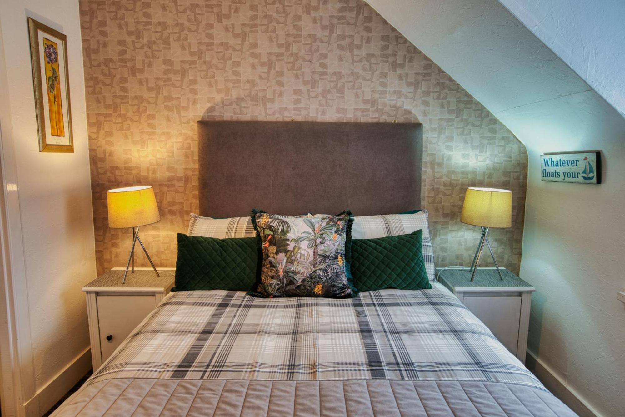Pitfaranne Guest House Inverness Buitenkant foto