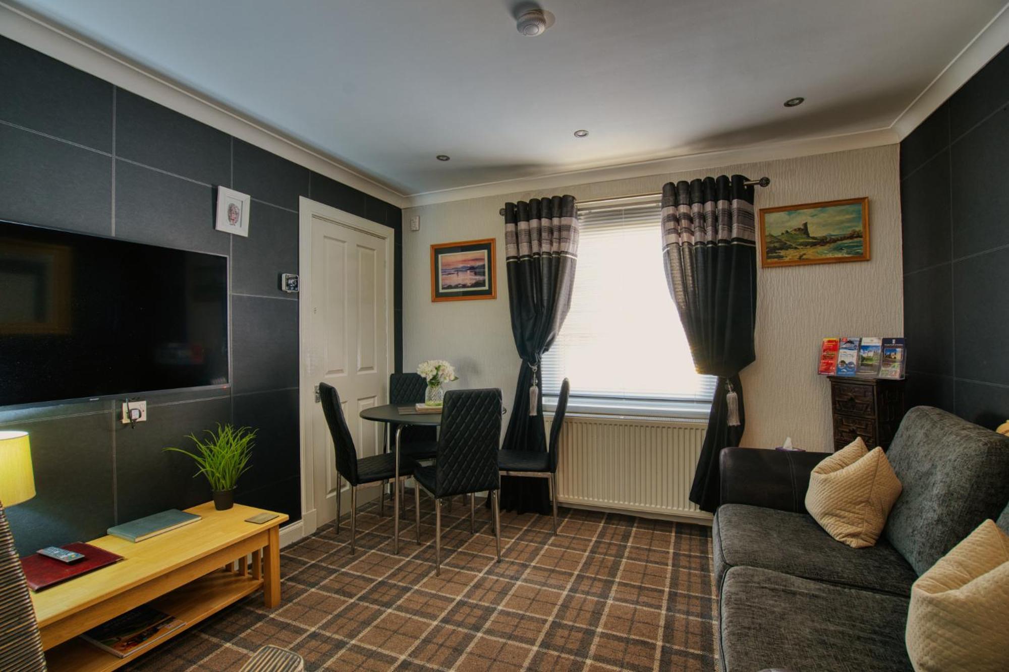 Pitfaranne Guest House Inverness Buitenkant foto