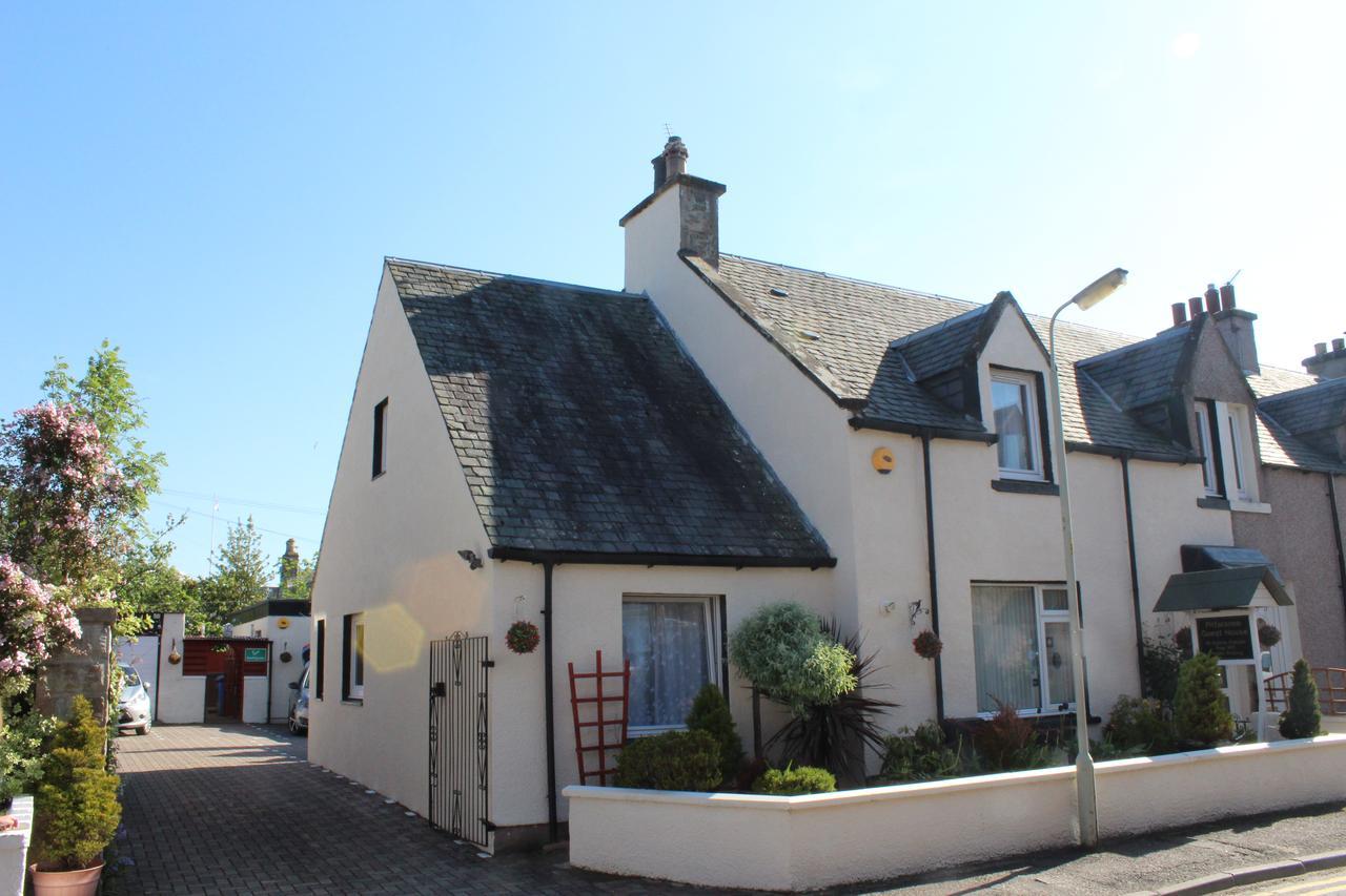 Pitfaranne Guest House Inverness Buitenkant foto